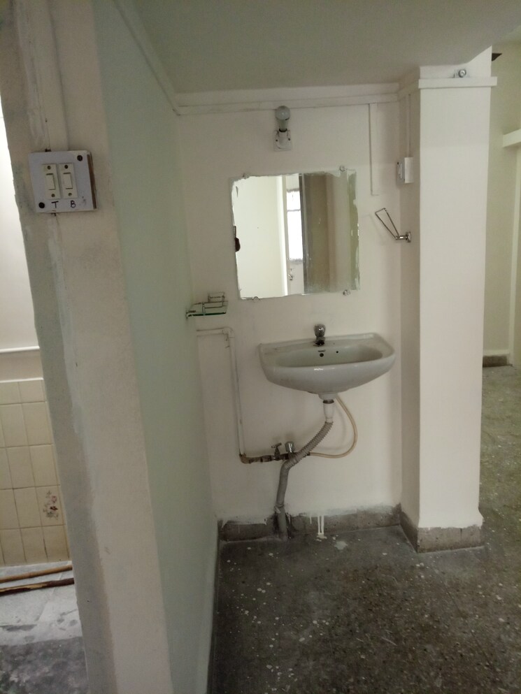 Bathroom, jai-gajanan-chs 1 Bedroom 610 Sq.Ft. Apartment In Kothrud Pune 7477369