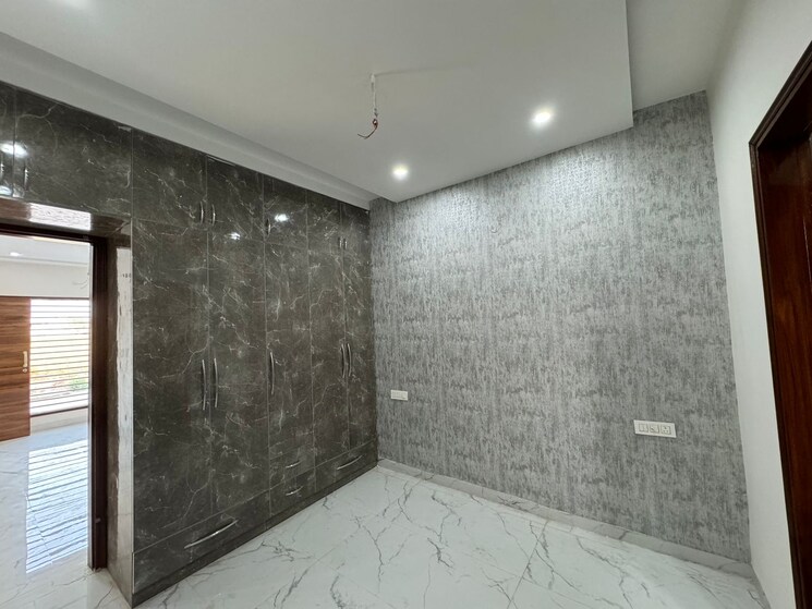 Room, sector 124 3 Bedroom 100 Sq.Yd. Independent House In Sector 124 Mohali 7477430