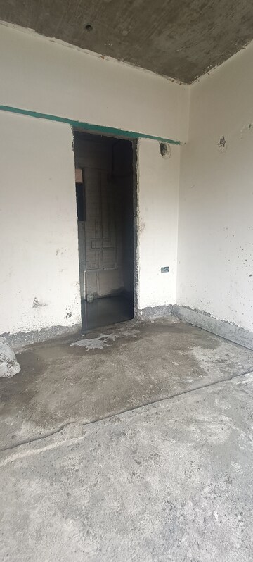 Room in 1 BHK Apartment at Divya Jyot Rewa Estate, Mulund West – for Sale