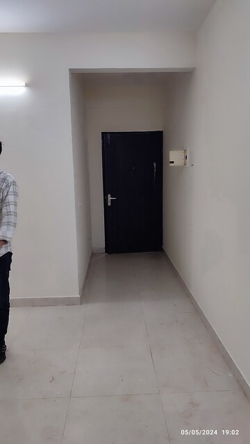 Furnished Amenities in 2 BHK Apartment at Signature Global Orchard Avenue, Sector 93 – for Sale