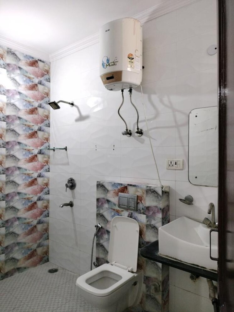 Bathroom, sector 7 dwarka 3 Bedroom 1800 Sq.Ft. Apartment In Sector 7 Dwarka Delhi 7478483