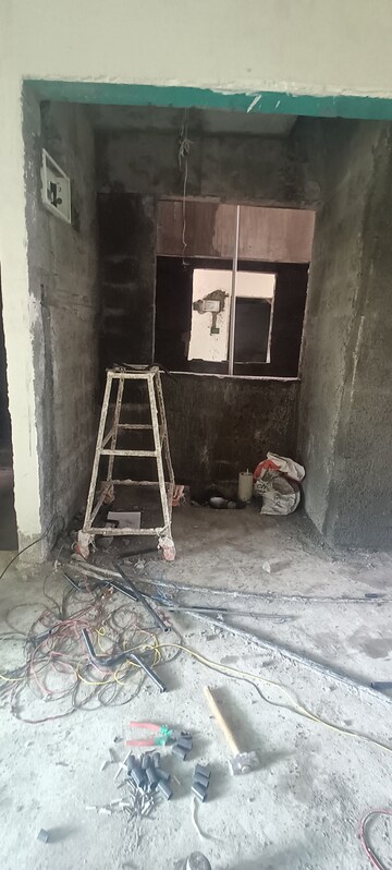 Bathroom in 1 BHK Apartment at Divya Jyot Rewa Estate, Mulund West – for Sale