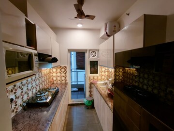 Bedroom in 2.5 BHK Apartment at Geotech Pristine Avenue, Sector 16c Greater Noida – for Sale