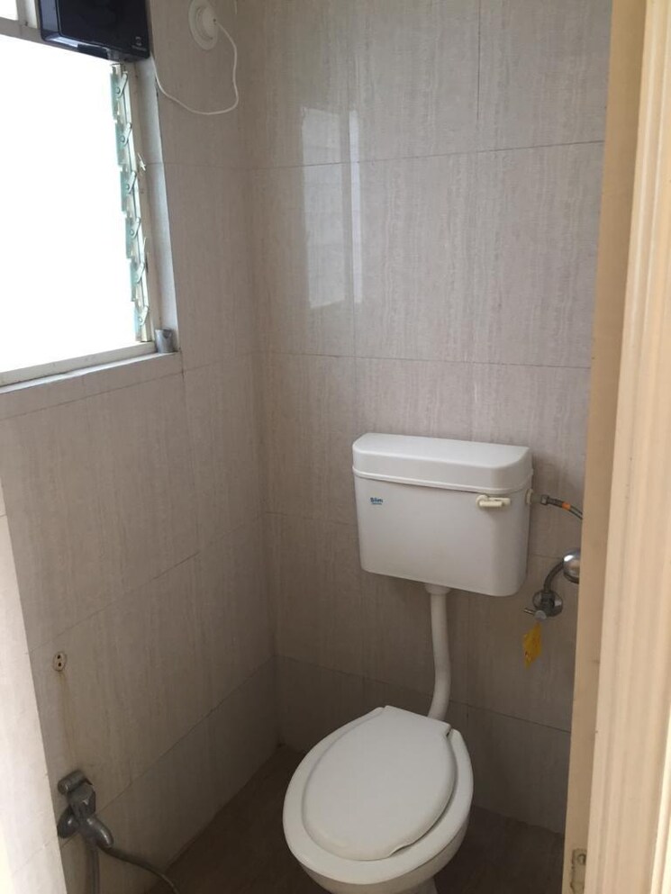 Bathroom, shagun-sunshine-hills-2 1 Bedroom 630 Sq.Ft. Apartment In Pisoli Pune 7479317