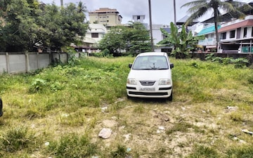 Plot For Sale in Kacheripady