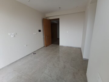 Room in 2 BHK Apartment at Dosti West County Phase 4 Dosti Pine, Balkum Pada – for Sale