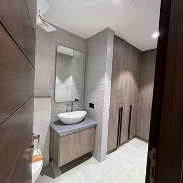 Bathroom in 3 BHK Builder Floor at Sector 71 – for Sale