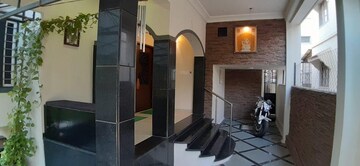 Bathroom in 6 BHK Villa at Thaltej – for Sale