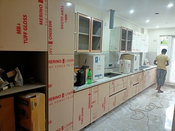 Kitchen in 4 BHK Builder Floor at SS Aaron Ville, Sector 48 – for Sale