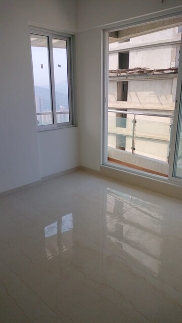Room in 3 BHK Apartment at Hiranandani Estate Spring Hill, Ghodbunder Road – for Sale