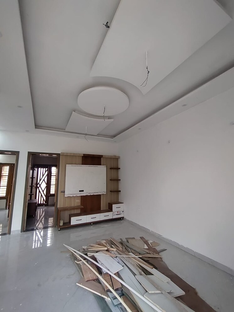 Room, kharar mohali road 3 Bedroom 1050 Sq.Ft. Villa In Kharar Mohali Road Kharar 7479826