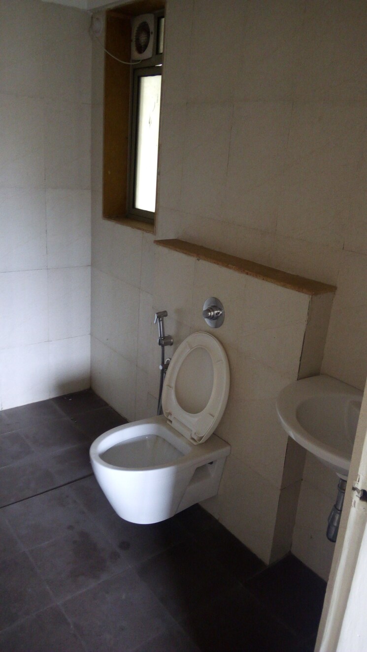 Bathroom, lodha-palava-exotica 2 Bedroom 1404 Sq.Ft. Apartment In Dombivli East Thane 7480284