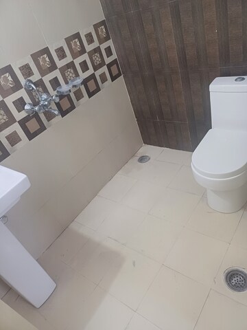 Bathroom in 2 BHK Apartment at Wazirganj – for Rent