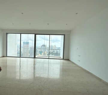 Room in 3 BHK Apartment at Oberoi Enigma, Mulund West – for Sale
