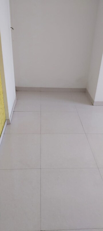 Room in 1 BHK Apartment at Puranik City, Kasarvadavali – for Sale