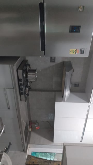 Furnished Amenities in 2 BHK Apartment at Shell Colony, Chembur – for Sale