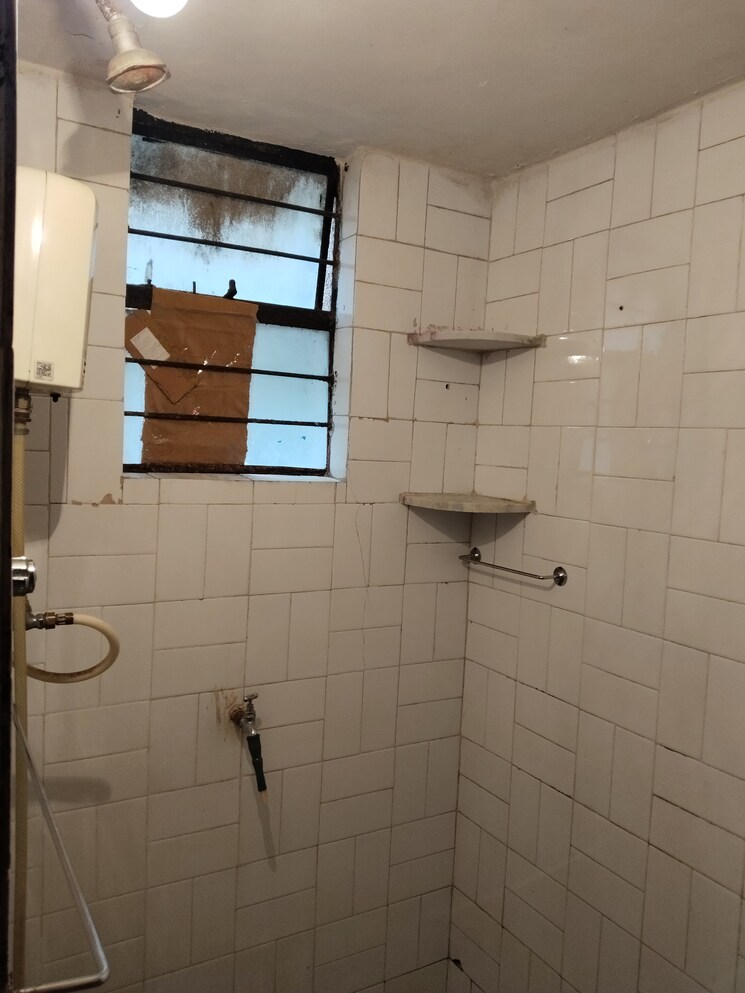Bathroom, amar-chs-erandwane 1 Bedroom 550 Sq.Ft. Apartment In Erandwane Pune 7482157