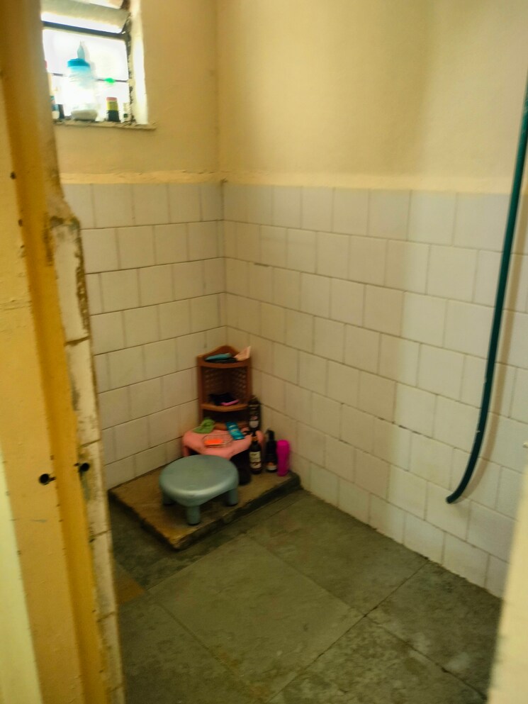 Bathroom, ram-society 1 Bedroom 650 Sq.Ft. Apartment In Yerawada Pune 7482555