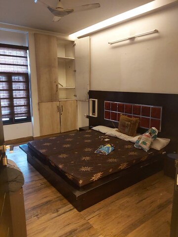 Bedroom in 4 BHK Builder Floor at Sector 21b – for Sale