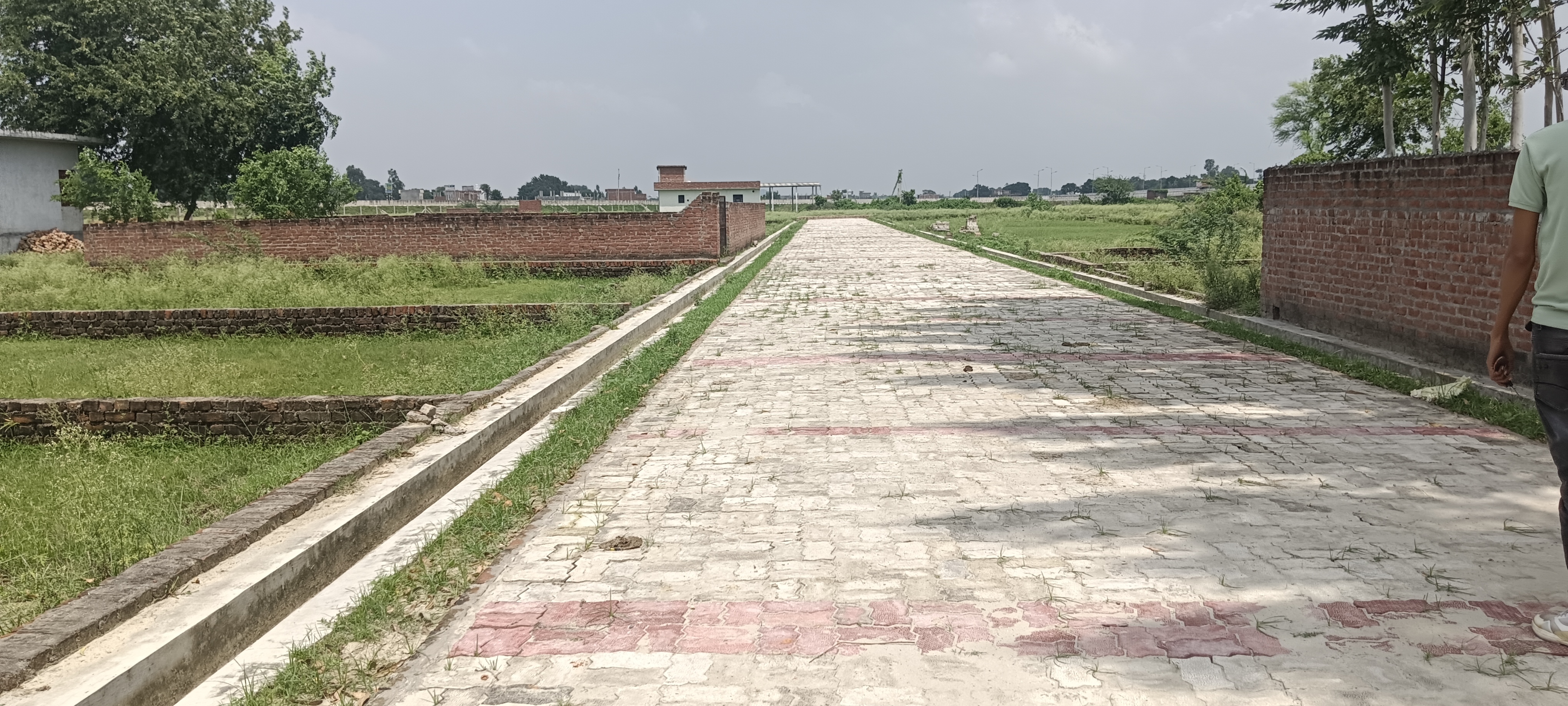 Plot For Resale in Harikansh Garhi Lucknow  7482659