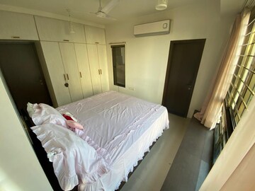 Bedroom in 4 BHK Apartment at Oberoi Realty Woods, Goregaon East – for Sale