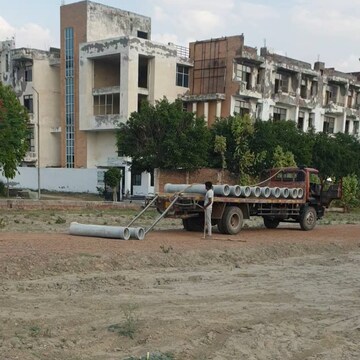  Plot For Sale in Sarfabad Village
