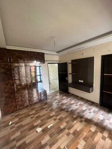 Parking in 2 BHK Builder Floor at Gms Road – for Sale