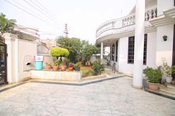 3.5 BHK Independent House – Exterior View View at Sector 14 - for Sale