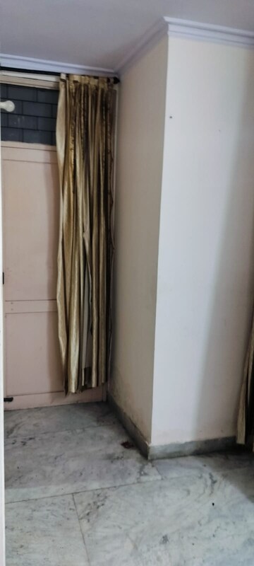 Room in 1 BHK Builder Floor at Khirki Extension – for Sale