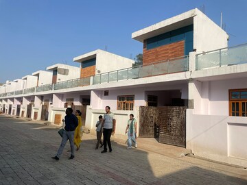 2 BHK Independent House – Exterior View View at Faizabad Road - for Sale