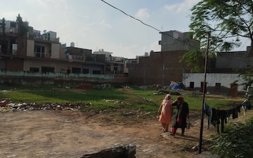 Plot For Sale in Jajru