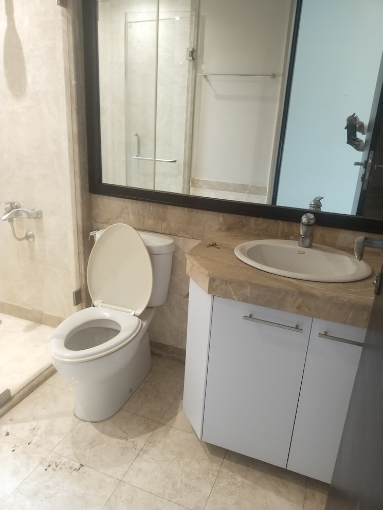Bathroom, lake-home 4 Bedroom 2365 Sq.Ft. Apartment In Powai Mumbai 7484836