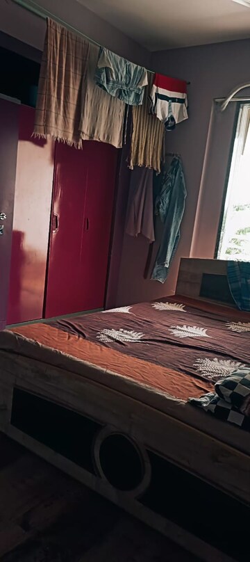 Room in 3 BHK Apartment at Murbad Road – for Sale