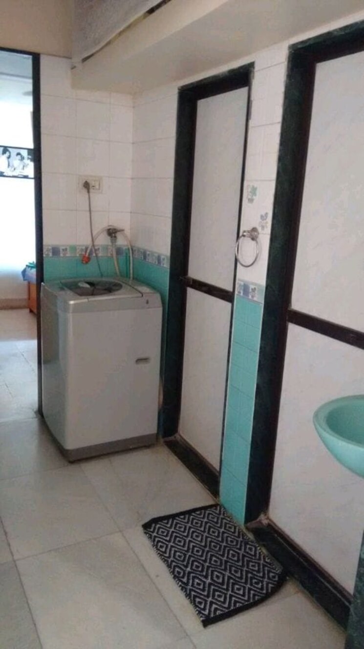 Bathroom, sainath-park-chs-ltd 1 Bedroom 550 Sq.Ft. Apartment In Mulund East Mumbai 7485044