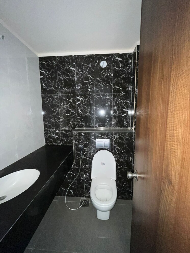 Bathroom, lodha-palava-city-lakeshore-greens 3 Bedroom 1500 Sq.Ft. Apartment In Dombivli East Thane 7485032