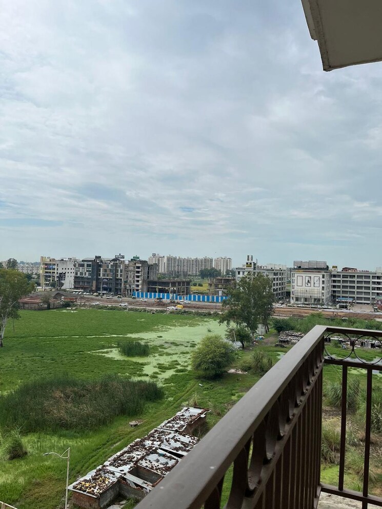 Exterior View, vip road 3 Bedroom 1300 Sq.Ft. Apartment In Vip Road Zirakpur 7485250