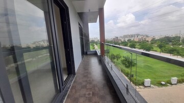 Balcony in 3 BHK Builder Floor at BPTP District, Sector 81 – for Sale