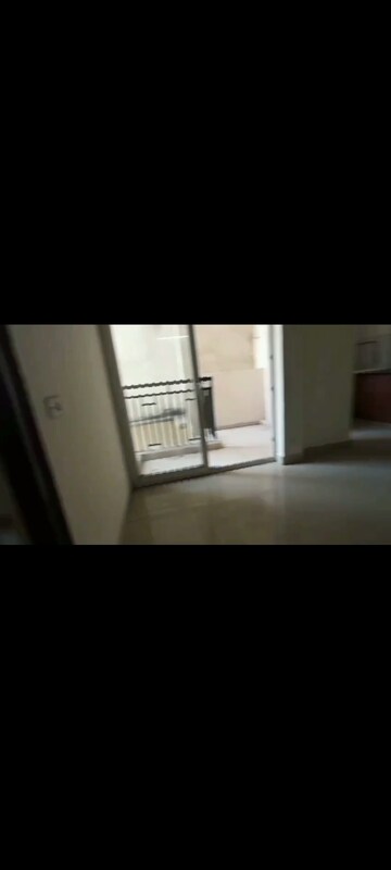 Room in 3 BHK Apartment at Gaur City 2 - 14th Avenue, Sector 16c Greater Noida – for Sale