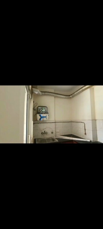 Furnished Amenities in 3 BHK Apartment at Gaur City 2 - 14th Avenue, Sector 16c Greater Noida – for Sale