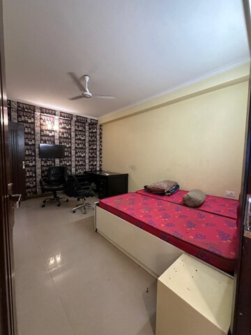 Room in 4 BHK Builder Floor at Saket – for Sale