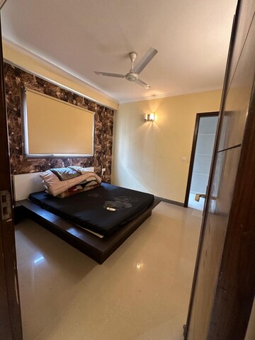 Room in 4 BHK Builder Floor at Saket – for Sale