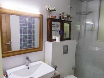 Bathroom in 3.5 BHK Builder Floor at Palam Vihar Residents Association, Palam Vihar – for Sale