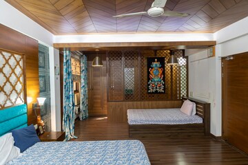 Living Room in 3.5 BHK Builder Floor at Palam Vihar Residents Association, Palam Vihar – for Sale