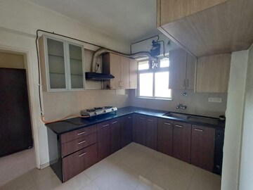 Kitchen in 3 BHK Apartment at Hiranandani Meadows, Manpada – for Sale