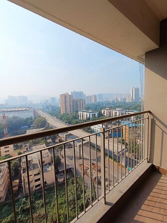 2 BHK Apartment For Resale in Kalpataru Paramount B Kapur Bawdi Thane  7486306