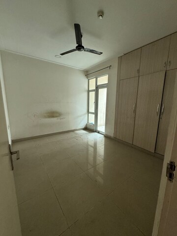 Room in 2 BHK Apartment at Gaur City 2 - 12th Avenue, Sector 16c Greater Noida – for Sale