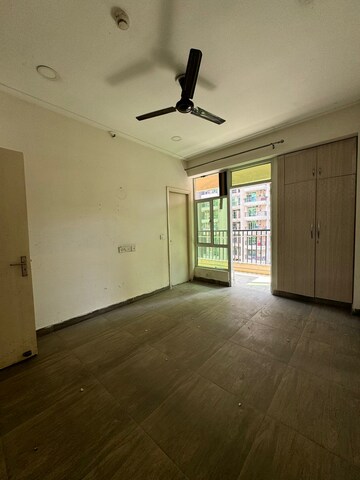 Room in 2 BHK Apartment at Gaur City 2 - 12th Avenue, Sector 16c Greater Noida – for Sale