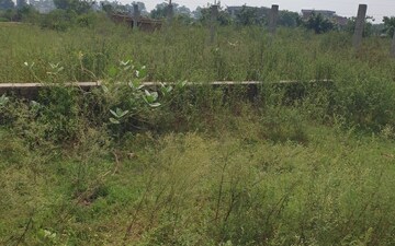 Plot For Sale in South City