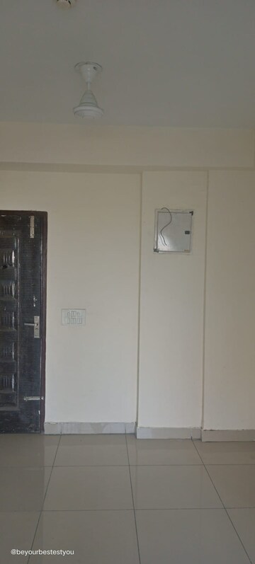 Furnished Amenities in 3 BHK Apartment at Panchsheel Greens II, Sector 16 Greater Noida – for Sale