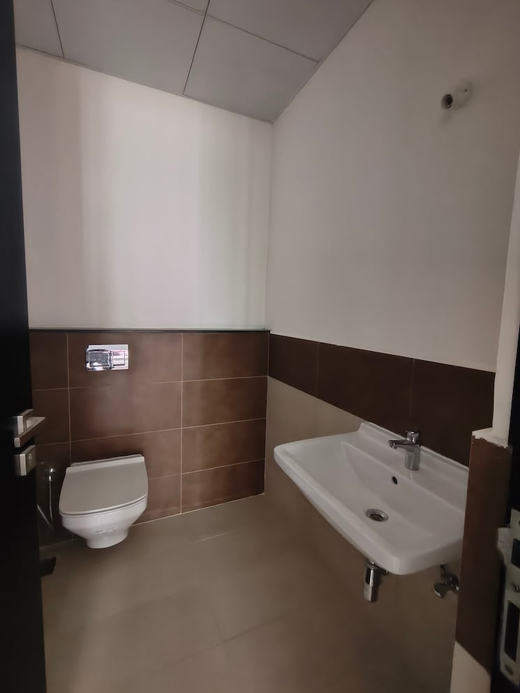 Bathroom, rajapushpa-eterna 3 Bedroom 2300 Sq.Ft. Apartment In Nanakramguda Hyderabad 7486871